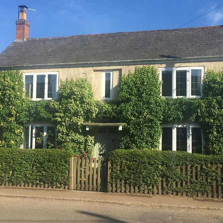 Ivy Cottage B And B Buckingham Kültér fotó